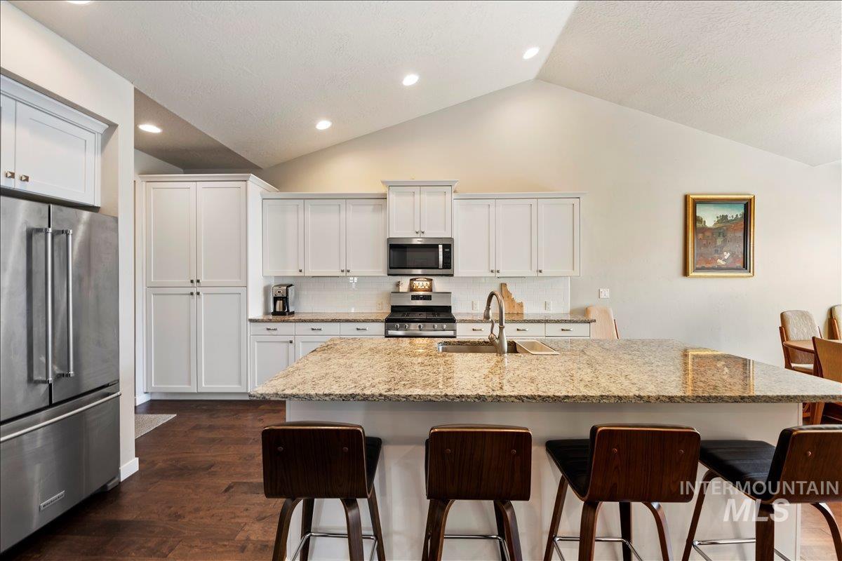 4132 E Silverking Ln, Meridian, Idaho 83642, 2 Bedrooms, 2 Bathrooms, Residential For Sale, Price $505,000, 98980442