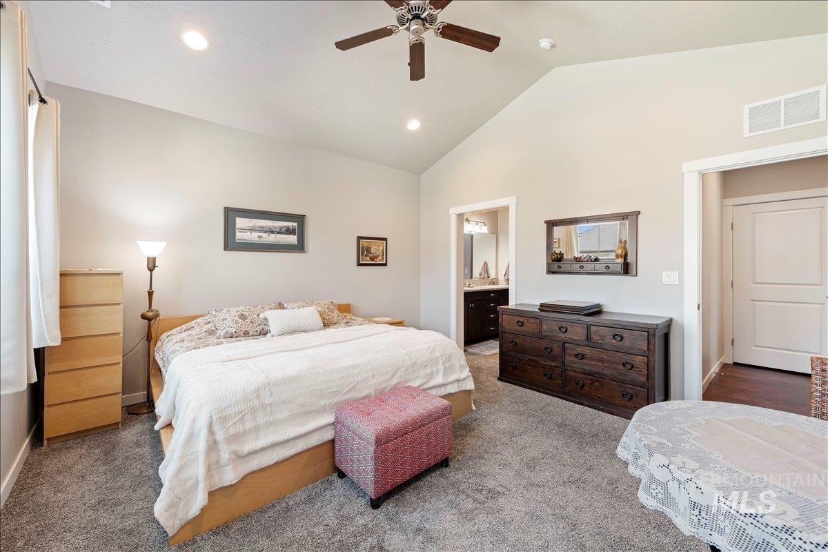 4132 E Silverking Ln, Meridian, Idaho 83642, 2 Bedrooms, 2 Bathrooms, Residential For Sale, Price $505,000, 98980442