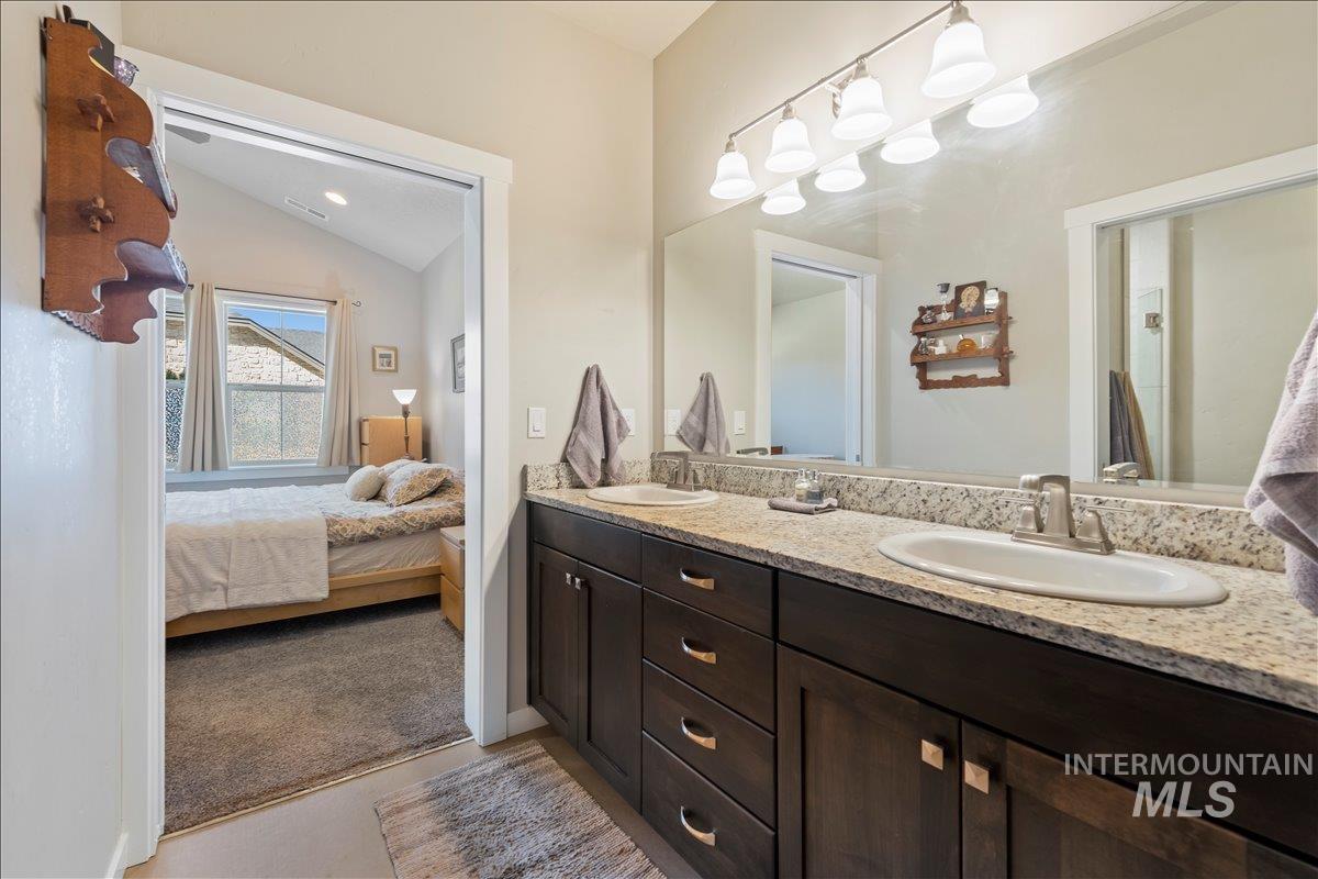 4132 E Silverking Ln, Meridian, Idaho 83642, 2 Bedrooms, 2 Bathrooms, Residential For Sale, Price $505,000, 98980442