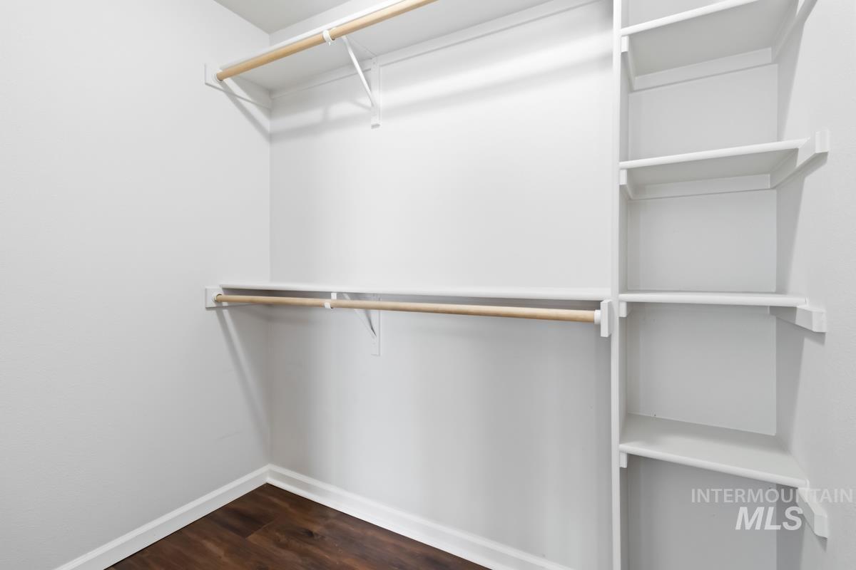 2270 S Challenger Lane, Boise, Idaho 83705, 2 Bedrooms, 2 Bathrooms, Residential For Sale, Price $280,000,MLS 98980444