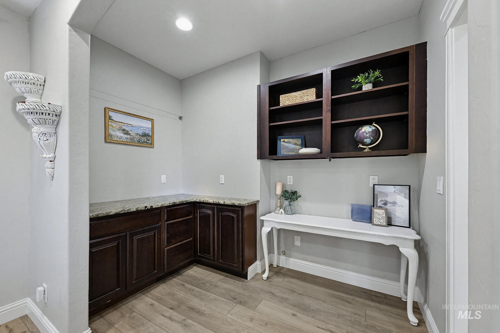 7095 S Pear Blossom Way, Meridian, Idaho 83642, 5 Bedrooms, 6 Bathrooms, Residential For Sale, Price $1,300,000, 98980448