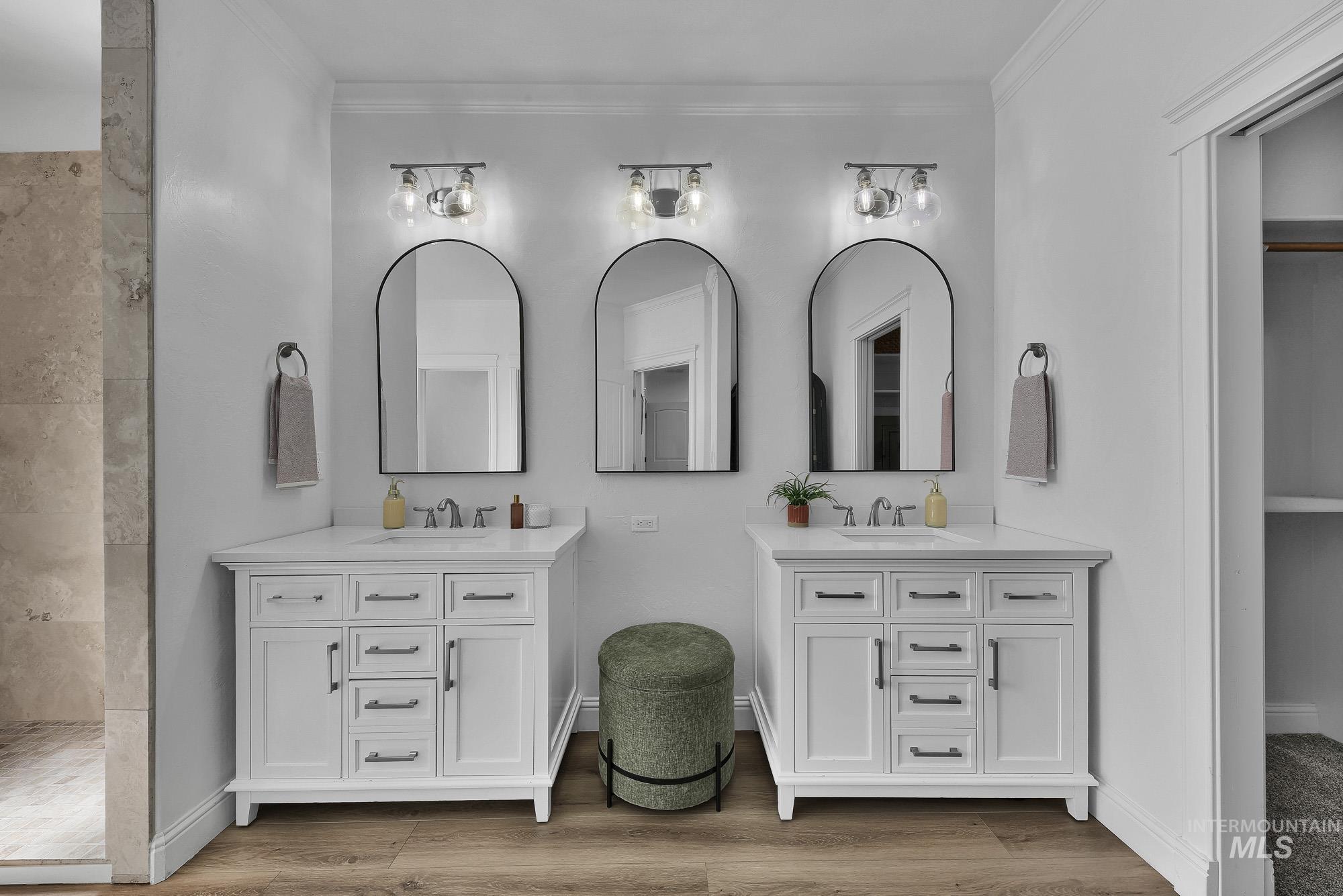 7095 S Pear Blossom Way, Meridian, Idaho 83642, 5 Bedrooms, 6 Bathrooms, Residential For Sale, Price $1,300,000, 98980448