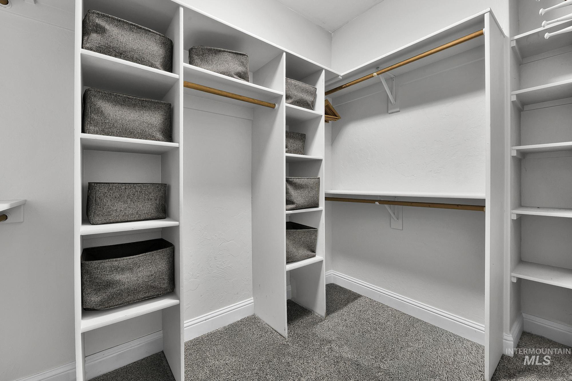 7095 S Pear Blossom Way, Meridian, Idaho 83642, 5 Bedrooms, 6 Bathrooms, Residential For Sale, Price $1,300,000, 98980448