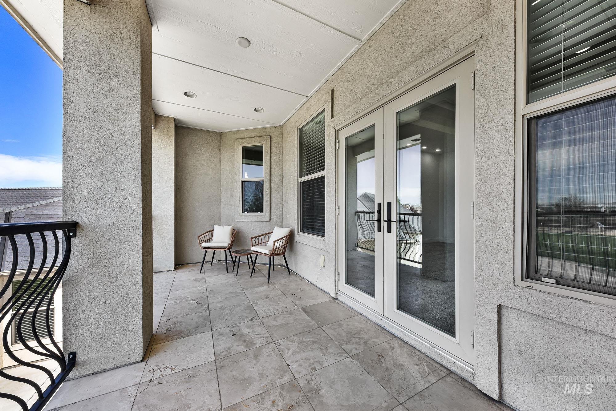 7095 S Pear Blossom Way, Meridian, Idaho 83642, 5 Bedrooms, 6 Bathrooms, Residential For Sale, Price $1,300,000, 98980448