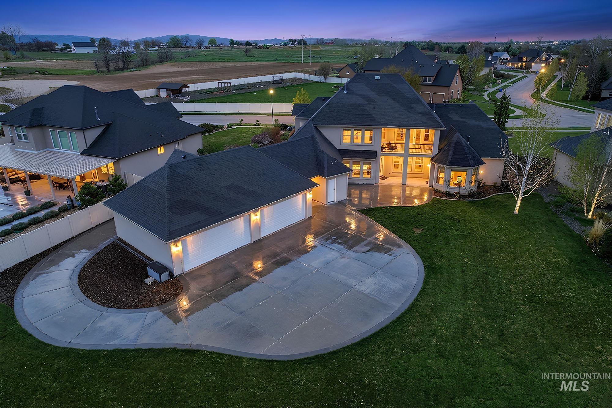 7095 S Pear Blossom Way, Meridian, Idaho 83642, 5 Bedrooms, 6 Bathrooms, Residential For Sale, Price $1,300,000, 98980448