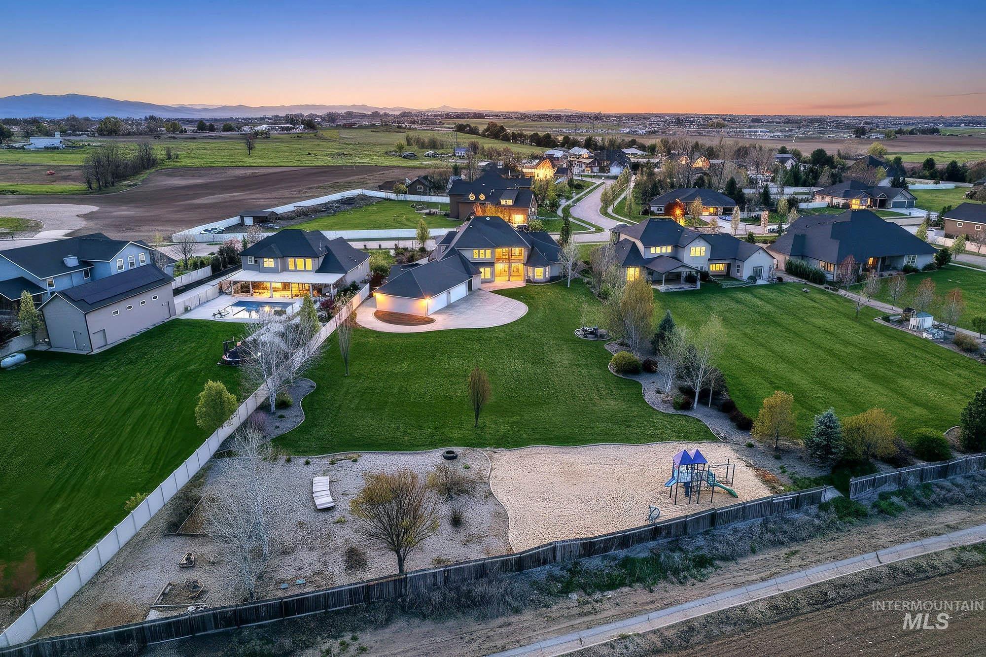 7095 S Pear Blossom Way, Meridian, Idaho 83642, 5 Bedrooms, 6 Bathrooms, Residential For Sale, Price $1,300,000, 98980448