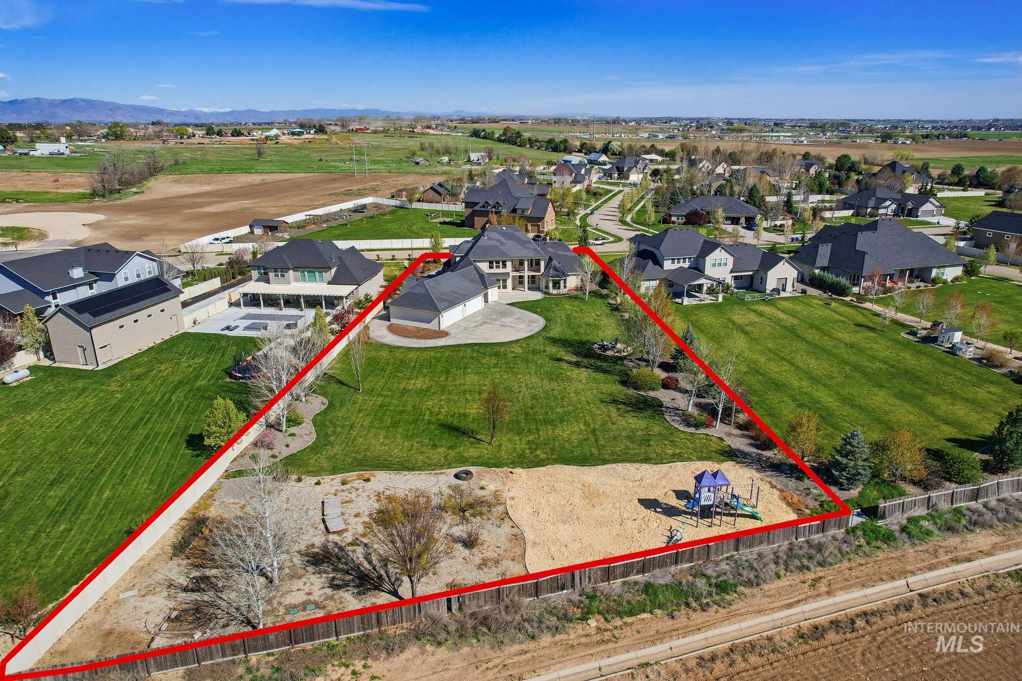 7095 S Pear Blossom Way, Meridian, Idaho 83642, 5 Bedrooms, 6 Bathrooms, Residential For Sale, Price $1,300,000, 98980448