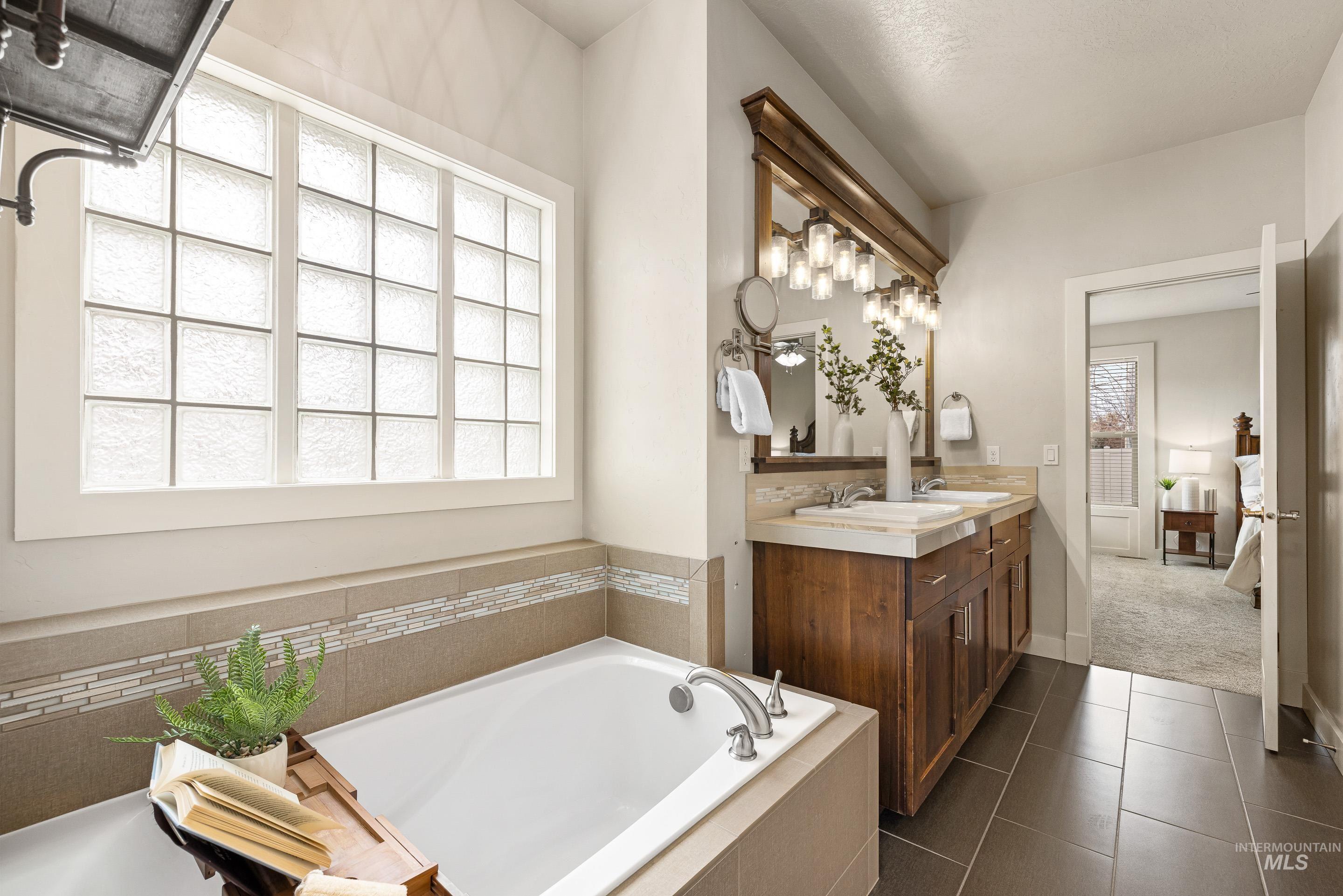 2043 W Soldotna St, Kuna, Idaho 83634, 4 Bedrooms, 2 Bathrooms, Residential For Sale, Price $629,000,MLS 98980450