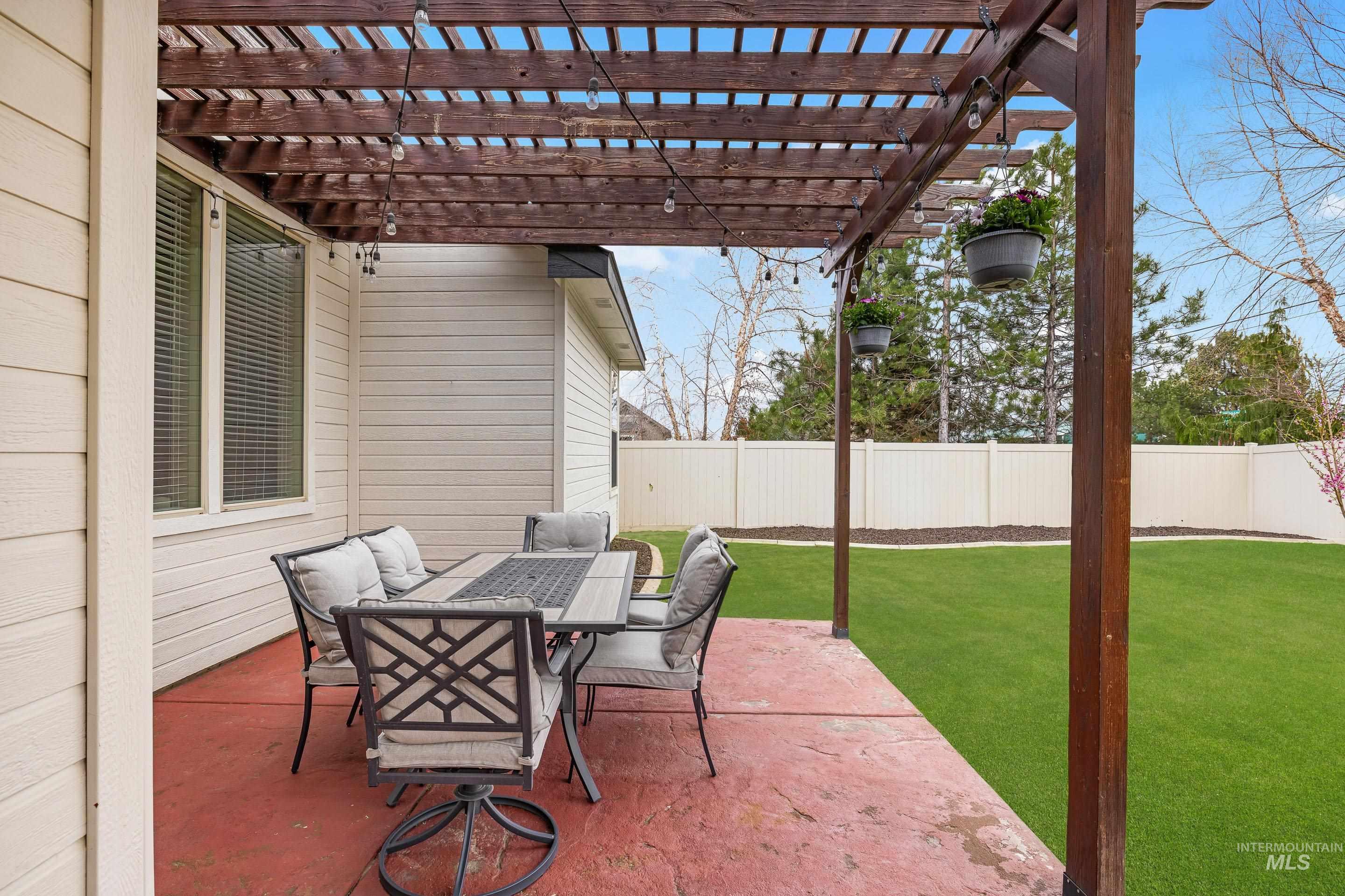 2043 W Soldotna St, Kuna, Idaho 83634, 4 Bedrooms, 2 Bathrooms, Residential For Sale, Price $629,000, 98980450