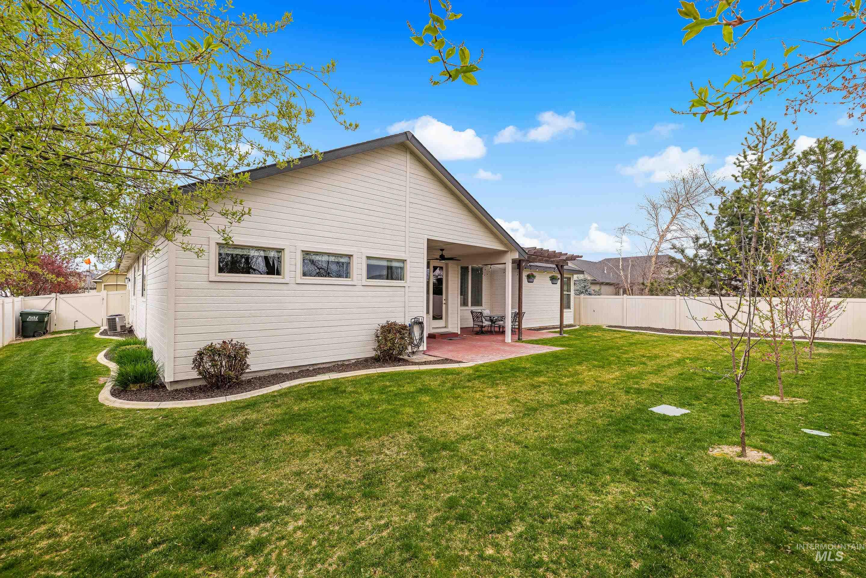 2043 W Soldotna St, Kuna, Idaho 83634, 4 Bedrooms, 2 Bathrooms, Residential For Sale, Price $629,000,MLS 98980450