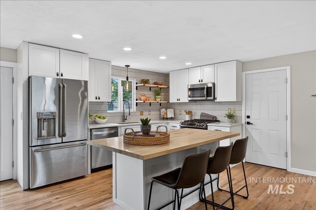 3629 E Clement Rd, Boise, Idaho 83704, 3 Bedrooms, 1.5 Bathrooms, Residential For Sale, Price $584,900,MLS 98980452