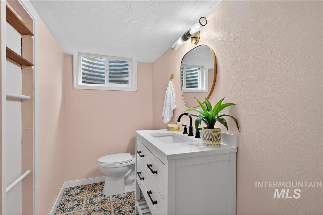 3629 E Clement Rd, Boise, Idaho 83704, 3 Bedrooms, 1.5 Bathrooms, Residential For Sale, Price $584,900,MLS 98980452