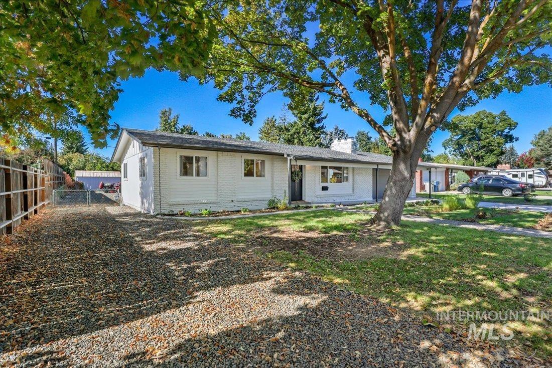 3629 E Clement Rd, Boise, Idaho 83704, 3 Bedrooms, 1.5 Bathrooms, Residential For Sale, Price $584,900,MLS 98980452