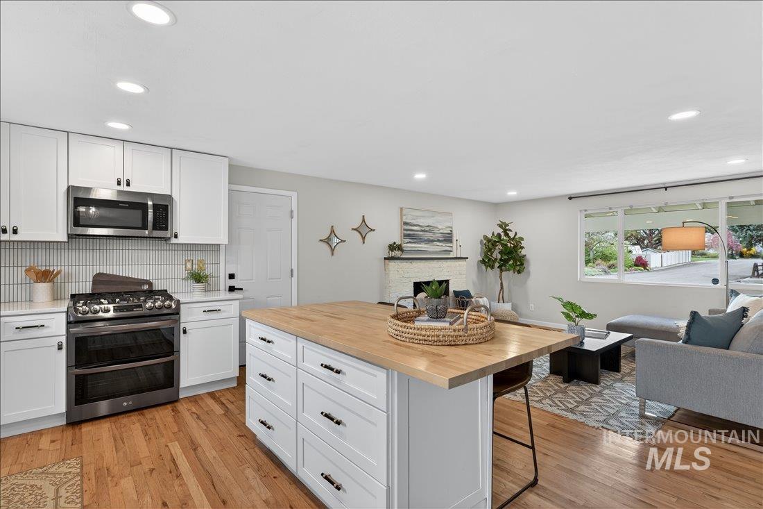 3629 E Clement Rd, Boise, Idaho 83704, 3 Bedrooms, 1.5 Bathrooms, Residential For Sale, Price $584,900,MLS 98980452