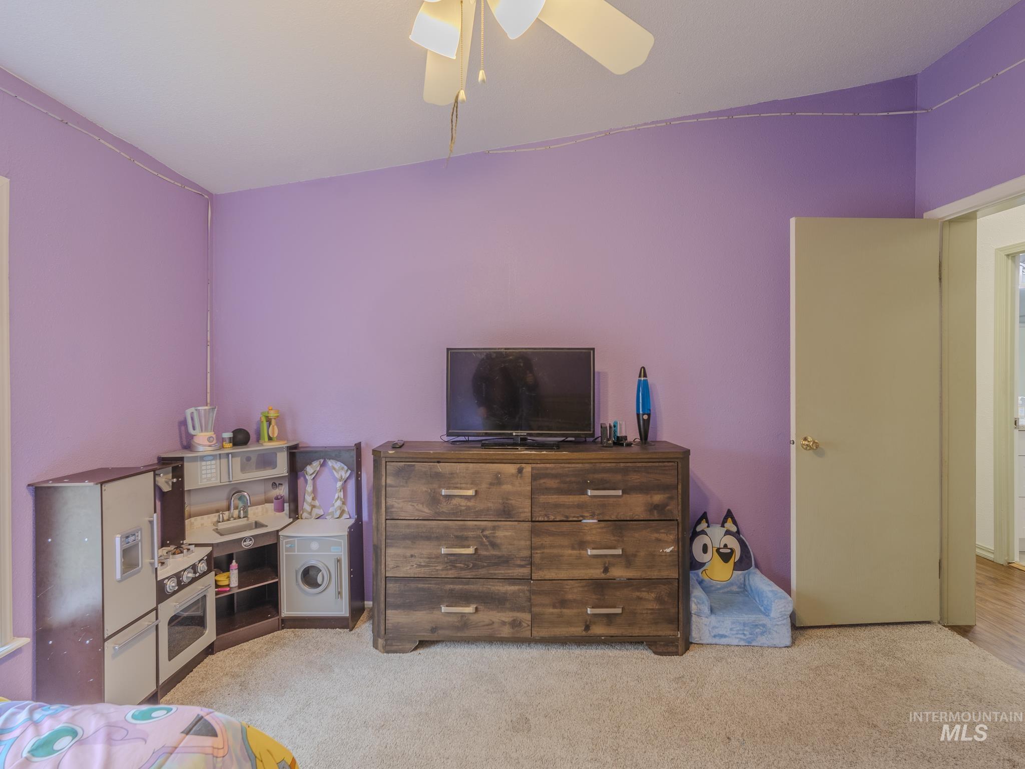 77 Poplar Drive, Grangeville, Idaho 83530, 4 Bedrooms, 2 Bathrooms, Residential For Sale, Price $499,000, 98980453