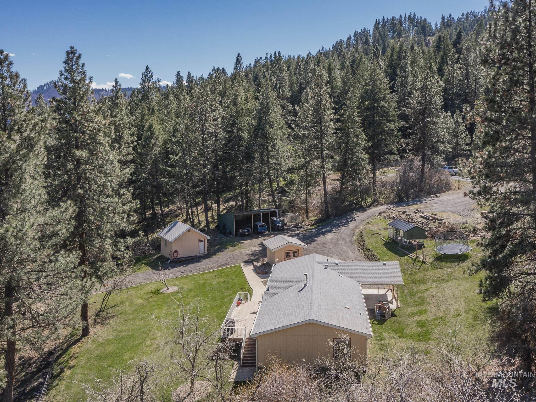 77 Poplar Drive, Grangeville, Idaho 83530, 4 Bedrooms, 2 Bathrooms, Residential For Sale, Price $499,000, 98980453