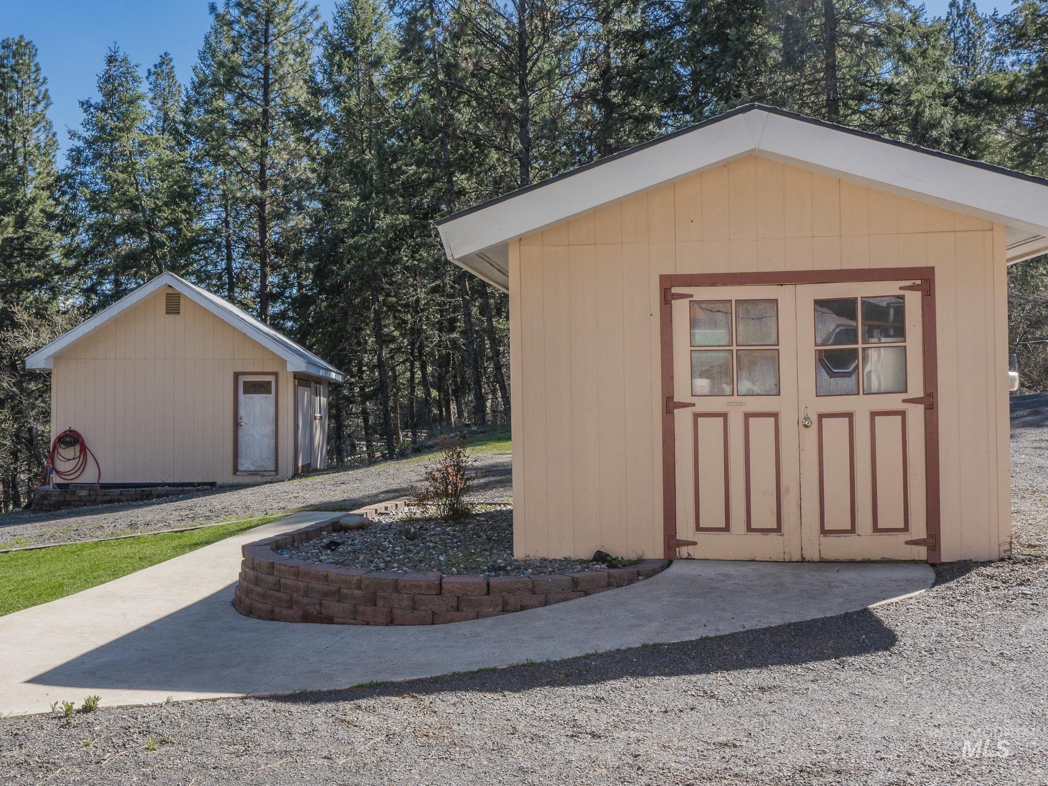 77 Poplar Drive, Grangeville, Idaho 83530, 4 Bedrooms, 2 Bathrooms, Residential For Sale, Price $499,000, 98980453