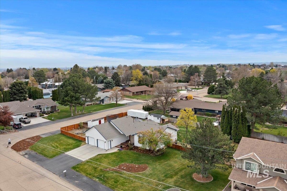 15335 David St, Caldwell, Idaho 83607, 5 Bedrooms, 3 Bathrooms, Residential For Sale, Price $589,000,MLS 98980454