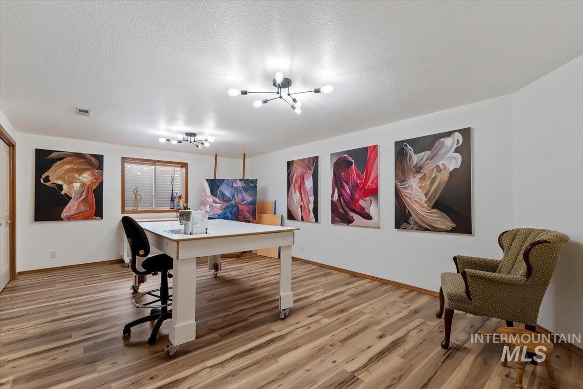 15335 David St, Caldwell, Idaho 83607, 5 Bedrooms, 3 Bathrooms, Residential For Sale, Price $589,000,MLS 98980454