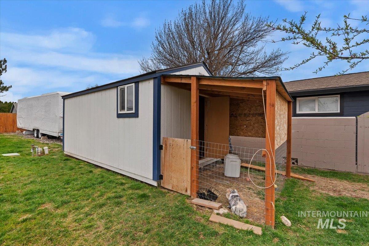 15335 David St, Caldwell, Idaho 83607, 5 Bedrooms, 3 Bathrooms, Residential For Sale, Price $589,000,MLS 98980454