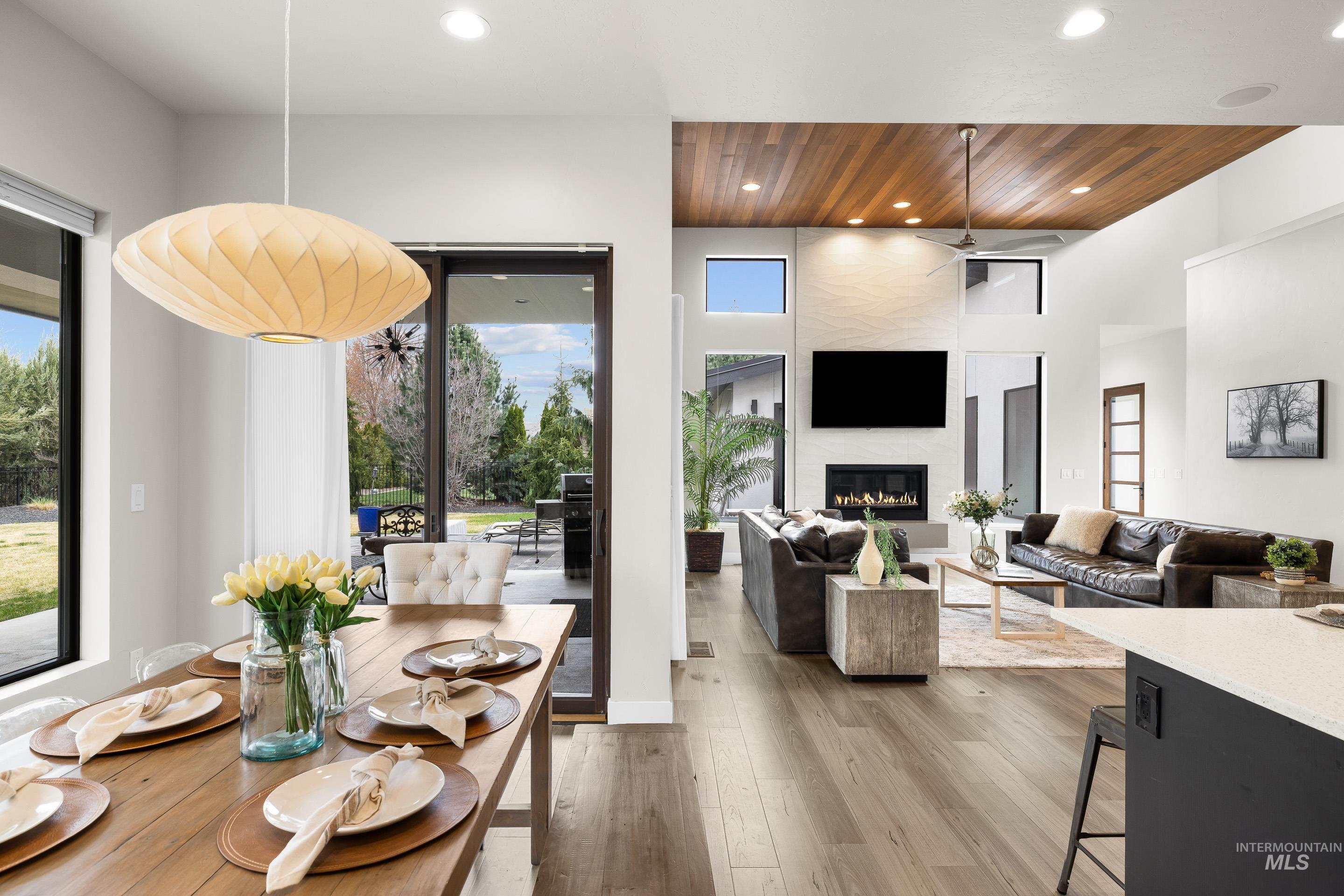 3672 W Red Jade Ct, Meridian, Idaho 83646, 3 Bedrooms, 2.5 Bathrooms, Residential For Sale, Price $1,399,000,MLS 98980457