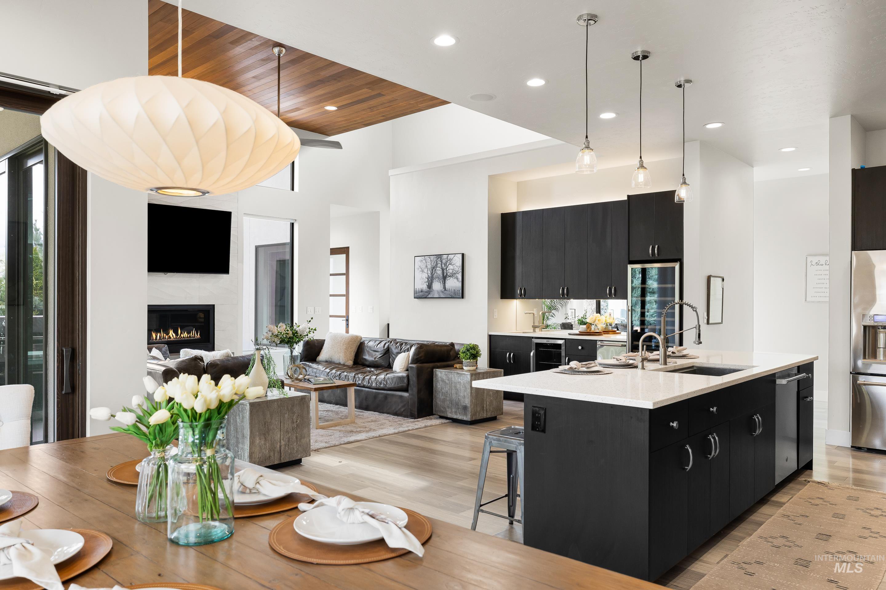 3672 W Red Jade Ct, Meridian, Idaho 83646, 3 Bedrooms, 2.5 Bathrooms, Residential For Sale, Price $1,399,000,MLS 98980457