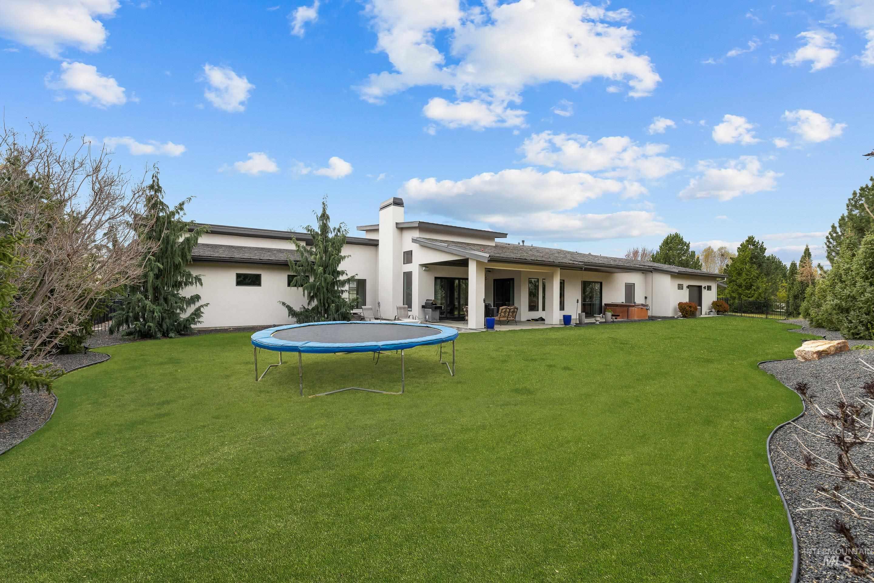 3672 W Red Jade Ct, Meridian, Idaho 83646, 3 Bedrooms, 2.5 Bathrooms, Residential For Sale, Price $1,399,000,MLS 98980457