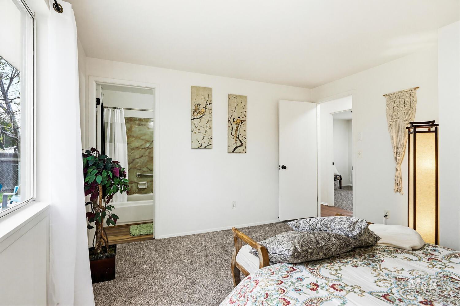 906 E 4th, Emmett, Idaho 83617, 3 Bedrooms, 1.5 Bathrooms, Residential For Sale, Price $315,000,MLS 98980459