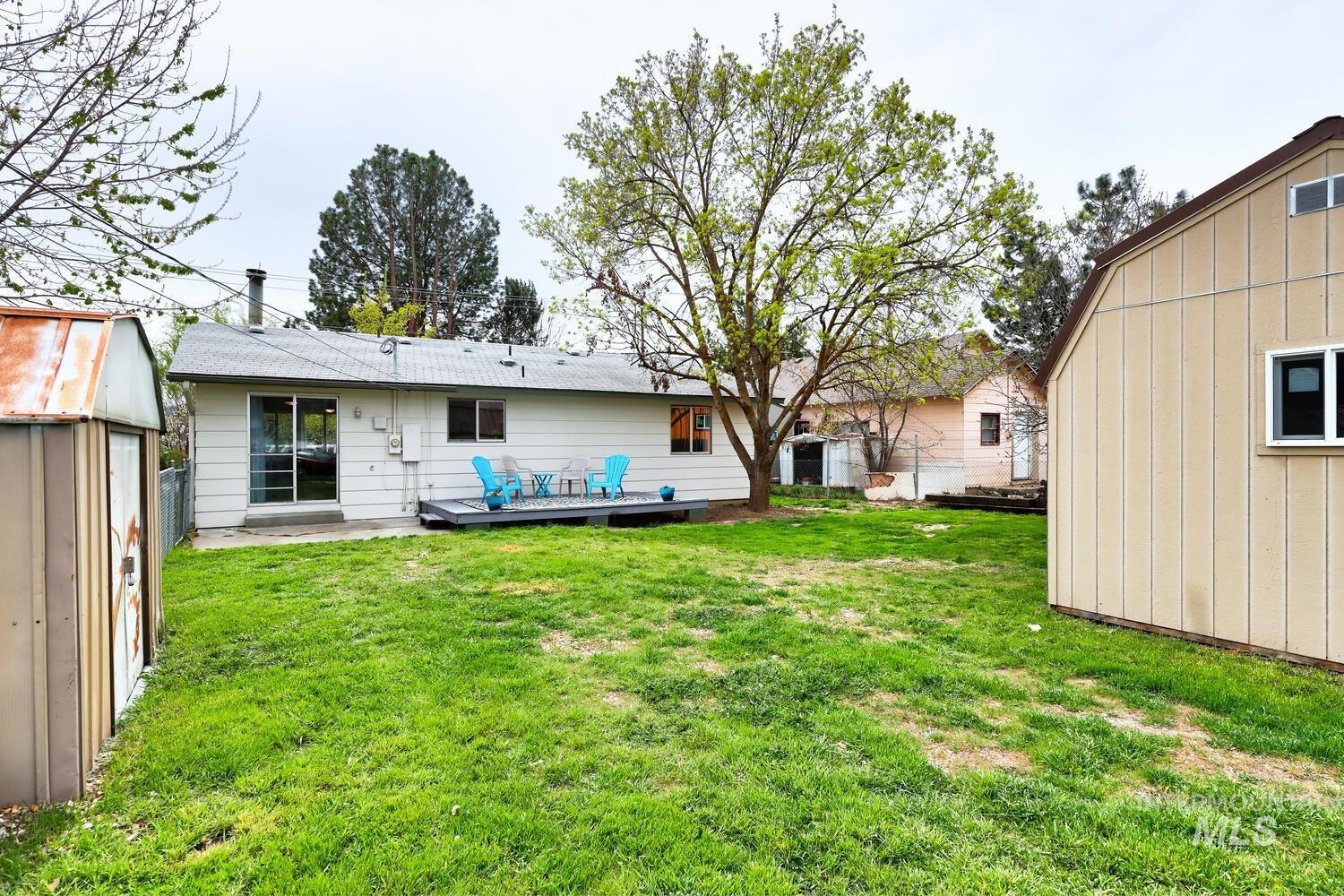 906 E 4th, Emmett, Idaho 83617, 3 Bedrooms, 1.5 Bathrooms, Residential For Sale, Price $315,000,MLS 98980459