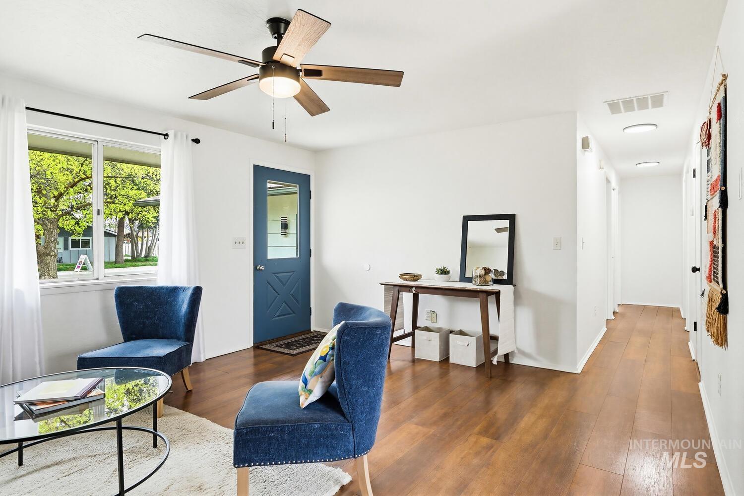 906 E 4th, Emmett, Idaho 83617, 3 Bedrooms, 1.5 Bathrooms, Residential For Sale, Price $315,000,MLS 98980459