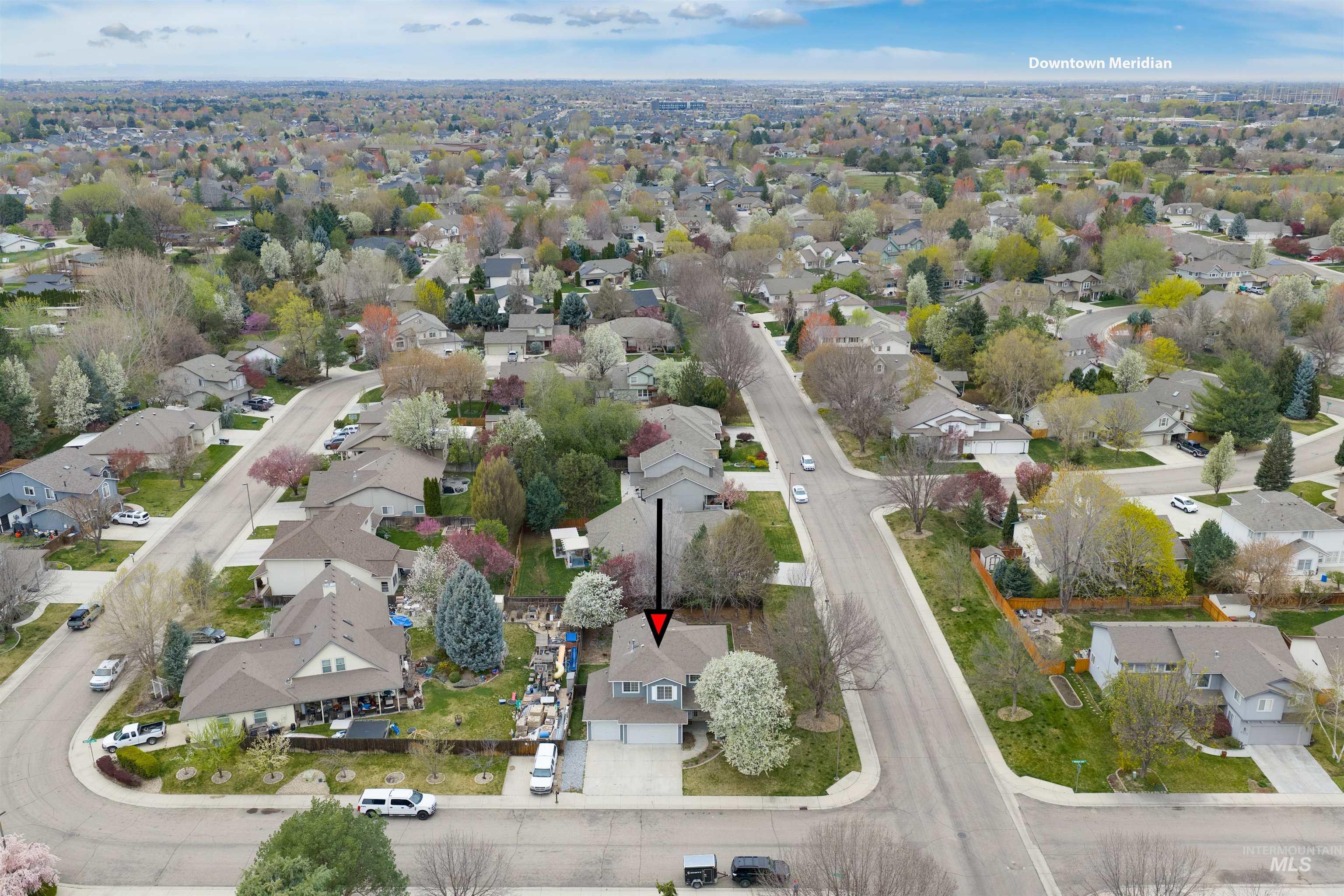 2127 S Whisper Cove Way, Boise, Idaho 83709, 4 Bedrooms, 3 Bathrooms, Residential For Sale, Price $570,000,MLS 98980460