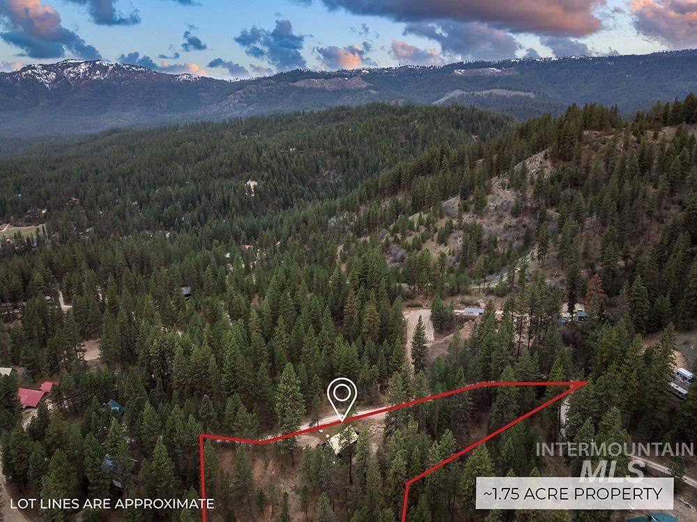 9 Upper Fitchs Point Rd, Garden Valley, Idaho 83622, 3 Bedrooms, 1 Bathroom, Residential For Sale, Price $539,900,MLS 98980468