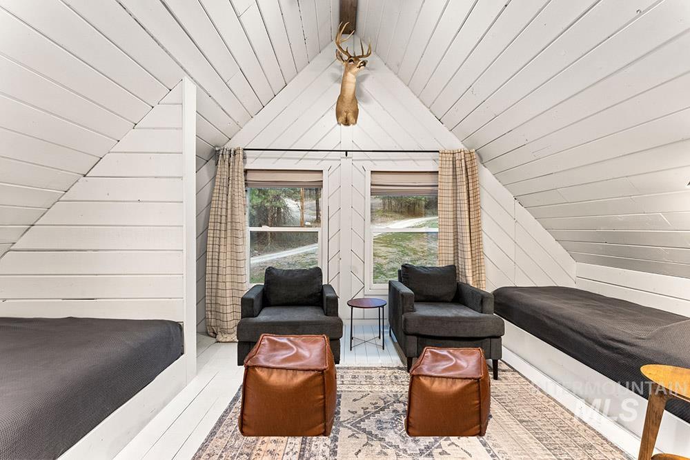 9 Upper Fitchs Point Rd, Garden Valley, Idaho 83622, 3 Bedrooms, 1 Bathroom, Residential For Sale, Price $539,900,MLS 98980468