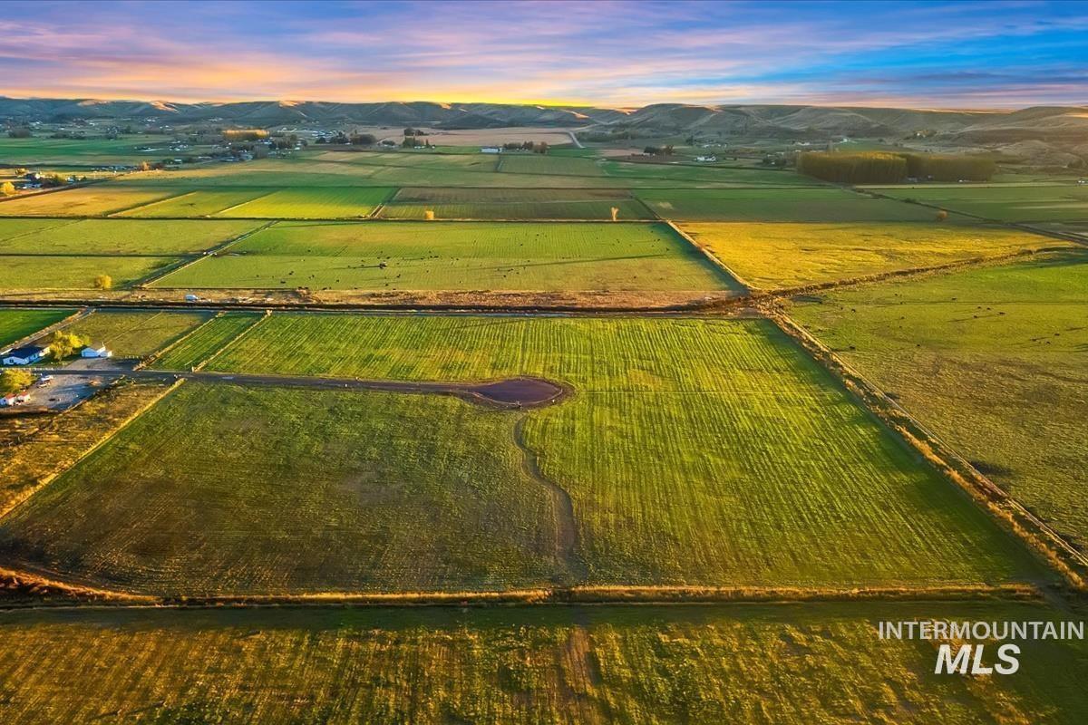 10160 W Clear View Ln, Emmett, Idaho 83617, Land For Sale, Price $395,000,MLS 98980469