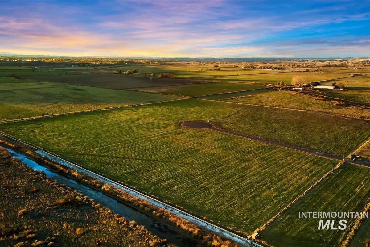 10160 W Clear View Ln, Emmett, Idaho 83617, Land For Sale, Price $395,000,MLS 98980469