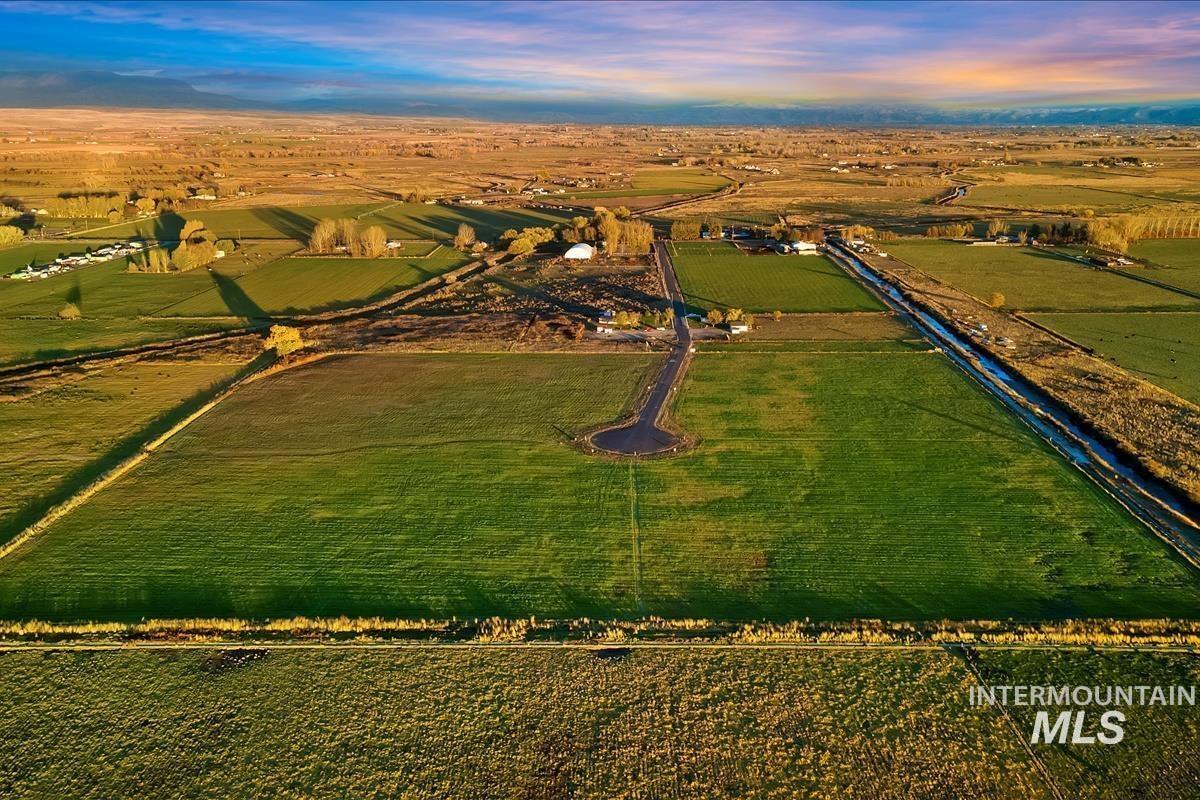 10160 W Clear View Ln, Emmett, Idaho 83617, Land For Sale, Price $395,000,MLS 98980469