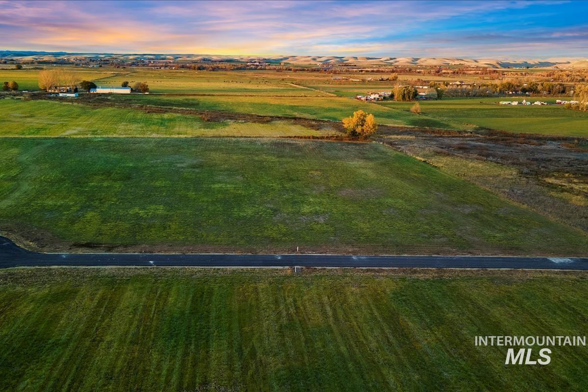 10160 W Clear View Ln, Emmett, Idaho 83617, Land For Sale, Price $395,000,MLS 98980469