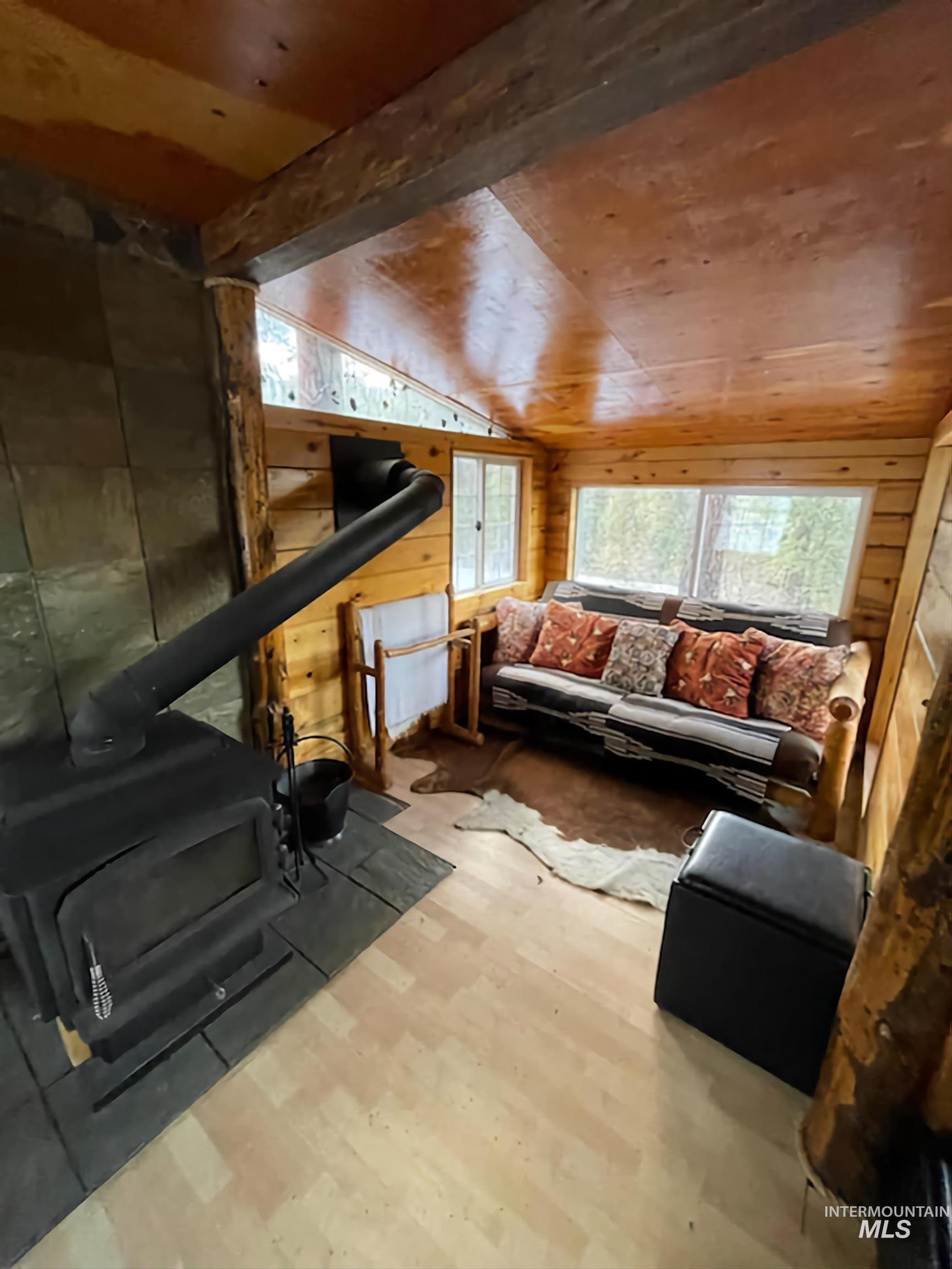 12 Timberline Place, Boise, Idaho 83716, 1 Bedroom, Residential For Sale, Price $199,900,MLS 98980471