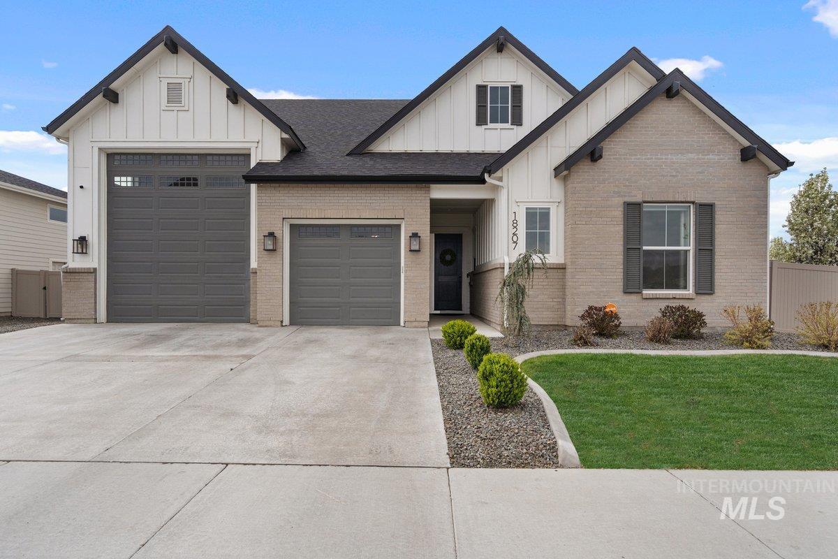 18207 N Begonia Way, Nampa, Idaho 83687, 3 Bedrooms, 2.5 Bathrooms, Residential For Sale, Price $699,900, 98980472