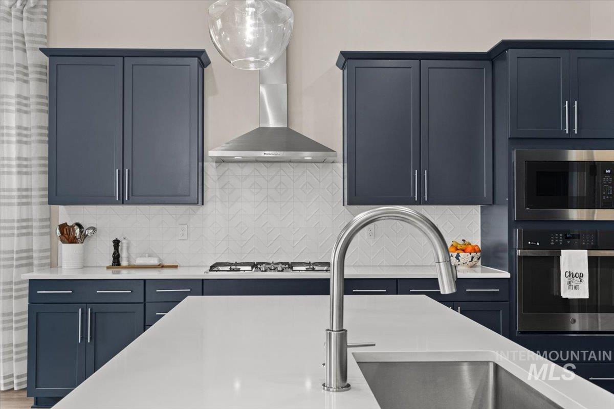 18207 N Begonia Way, Nampa, Idaho 83687, 3 Bedrooms, 2.5 Bathrooms, Residential For Sale, Price $715,000, 98980472