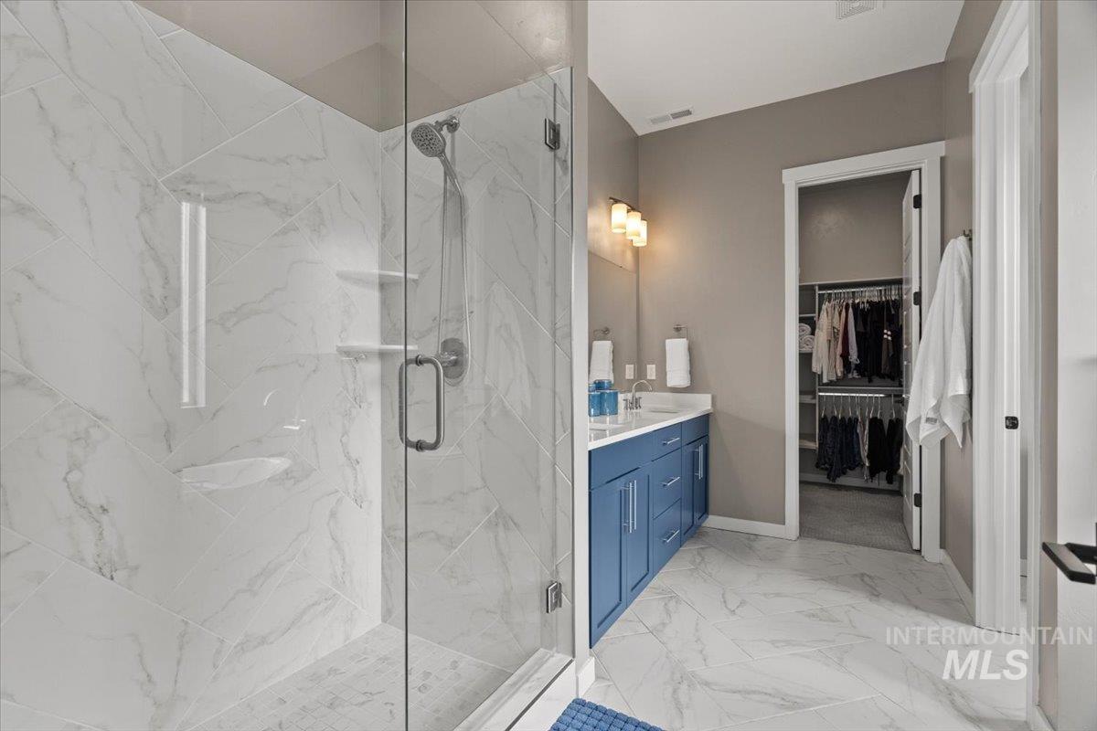 18207 N Begonia Way, Nampa, Idaho 83687, 3 Bedrooms, 2.5 Bathrooms, Residential For Sale, Price $715,000, 98980472