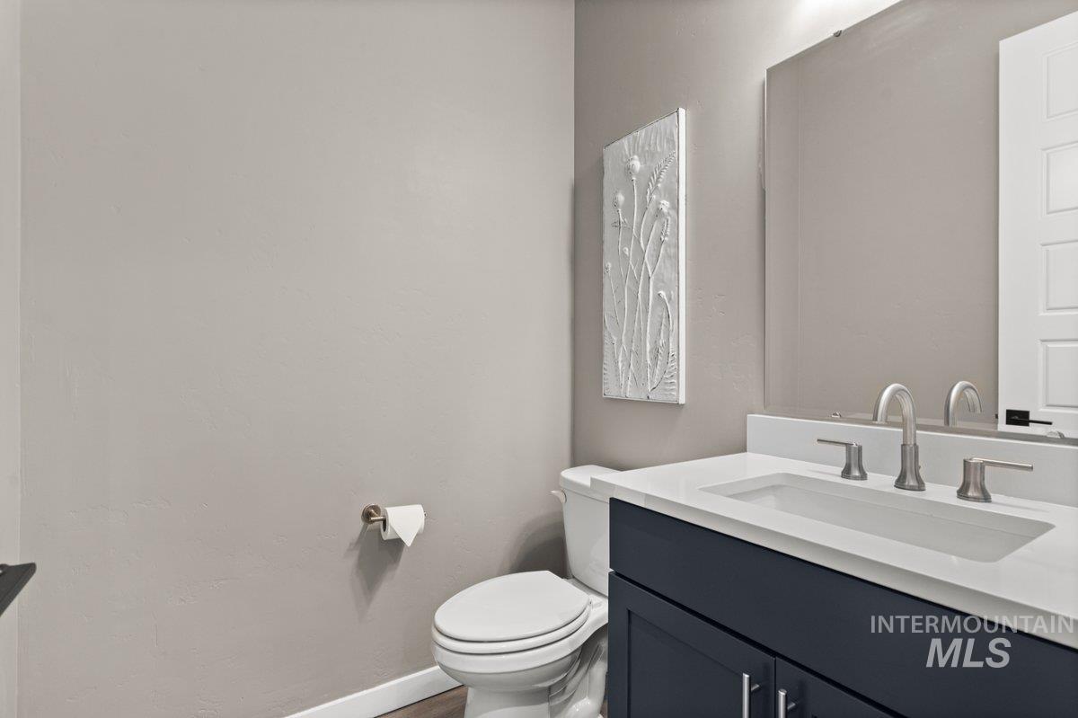 18207 N Begonia Way, Nampa, Idaho 83687, 3 Bedrooms, 2.5 Bathrooms, Residential For Sale, Price $715,000, 98980472