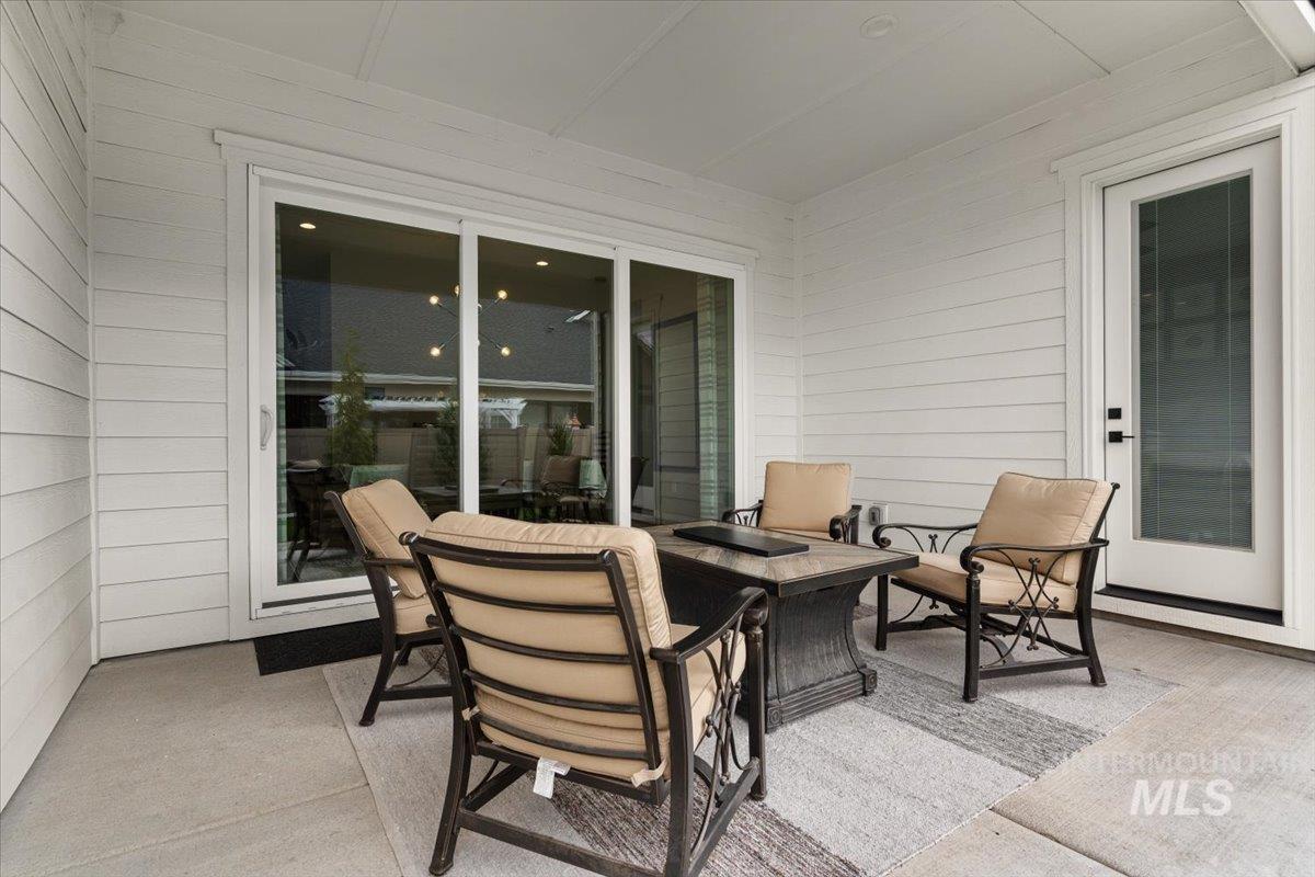 18207 N Begonia Way, Nampa, Idaho 83687, 3 Bedrooms, 2.5 Bathrooms, Residential For Sale, Price $715,000, 98980472