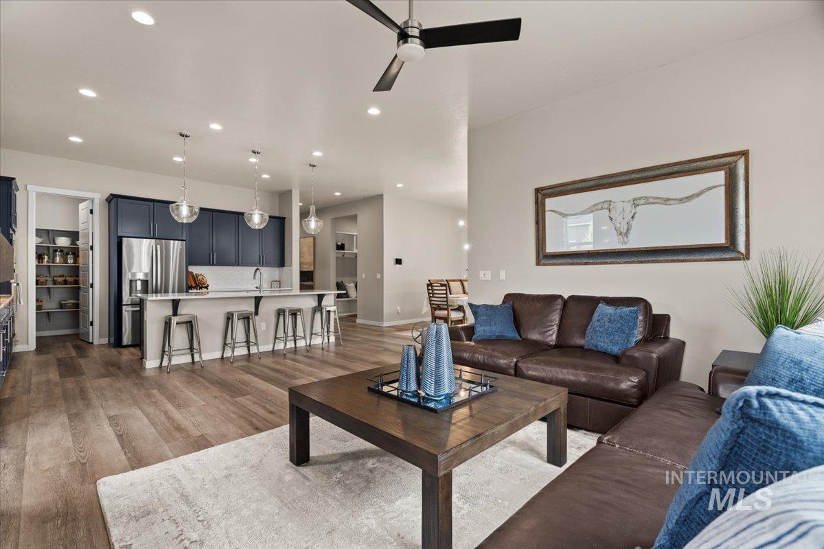 18207 N Begonia Way, Nampa, Idaho 83687, 3 Bedrooms, 2.5 Bathrooms, Residential For Sale, Price $715,000, 98980472