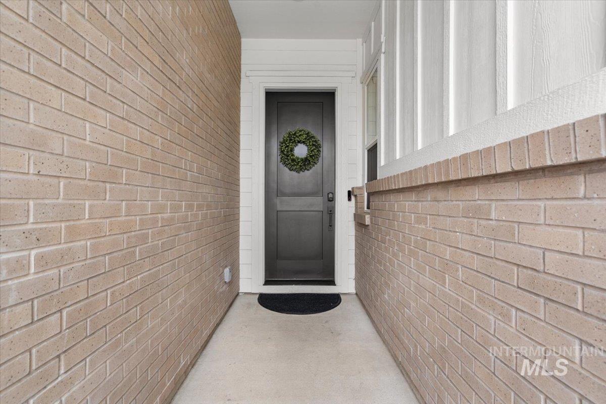 18207 N Begonia Way, Nampa, Idaho 83687, 3 Bedrooms, 2.5 Bathrooms, Residential For Sale, Price $729,900,MLS 98980472