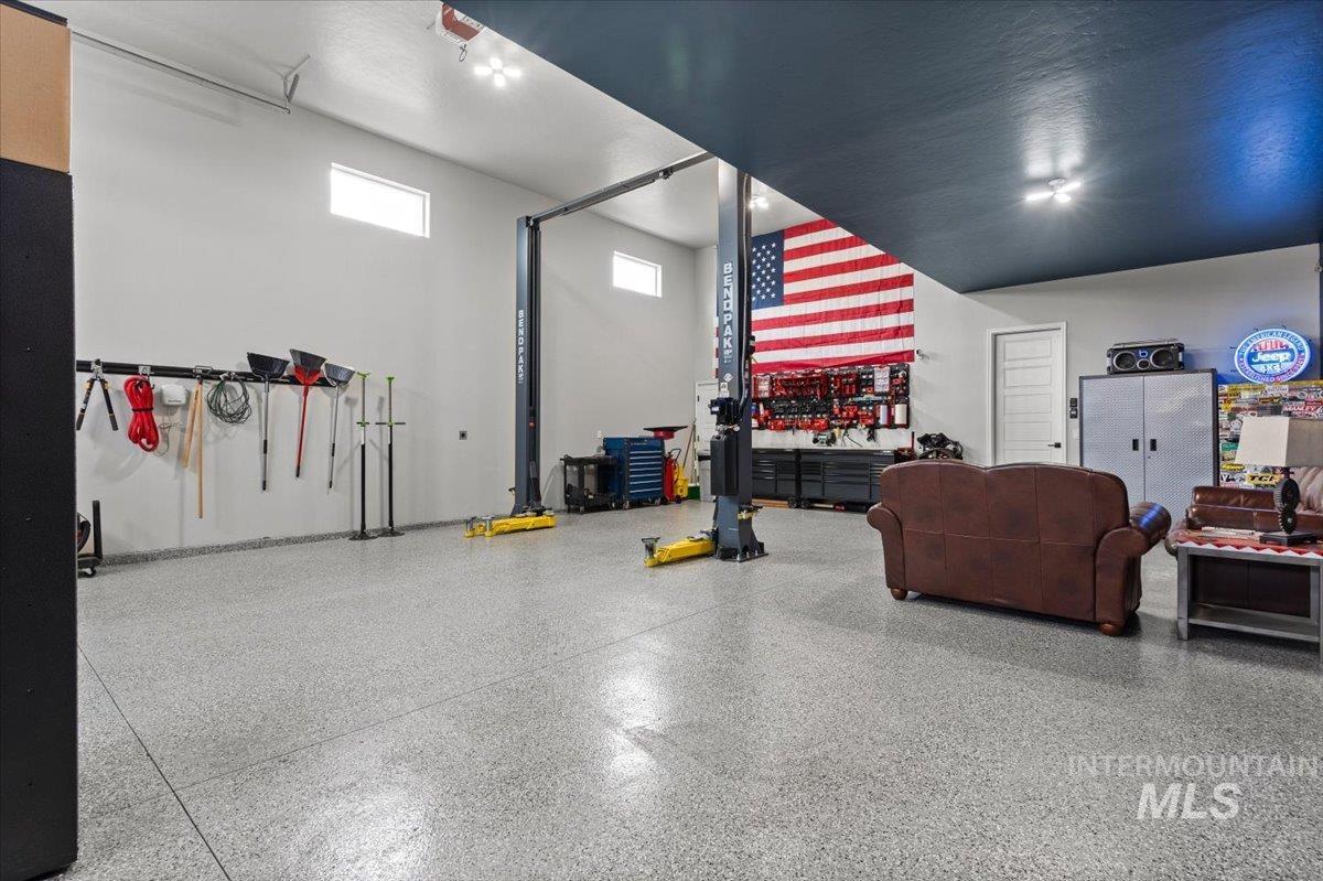 18207 N Begonia Way, Nampa, Idaho 83687, 3 Bedrooms, 2.5 Bathrooms, Residential For Sale, Price $729,900,MLS 98980472