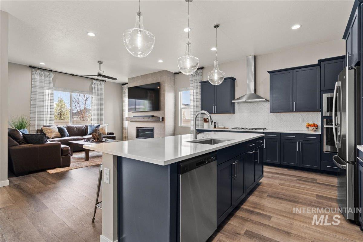 18207 N Begonia Way, Nampa, Idaho 83687, 3 Bedrooms, 2.5 Bathrooms, Residential For Sale, Price $715,000, 98980472