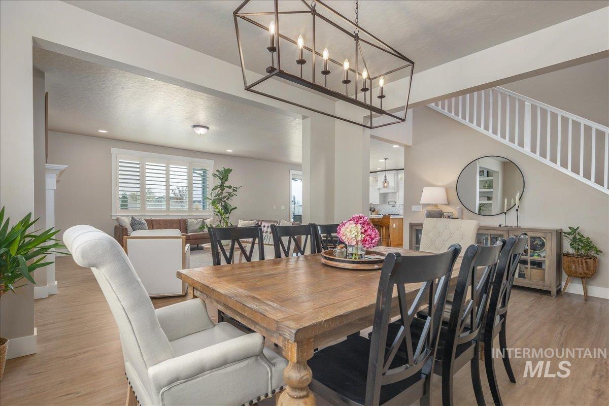 1216 N Kenora Ave., Star, Idaho 83669, 5 Bedrooms, 3.5 Bathrooms, Residential For Sale, Price $984,900, 98980473