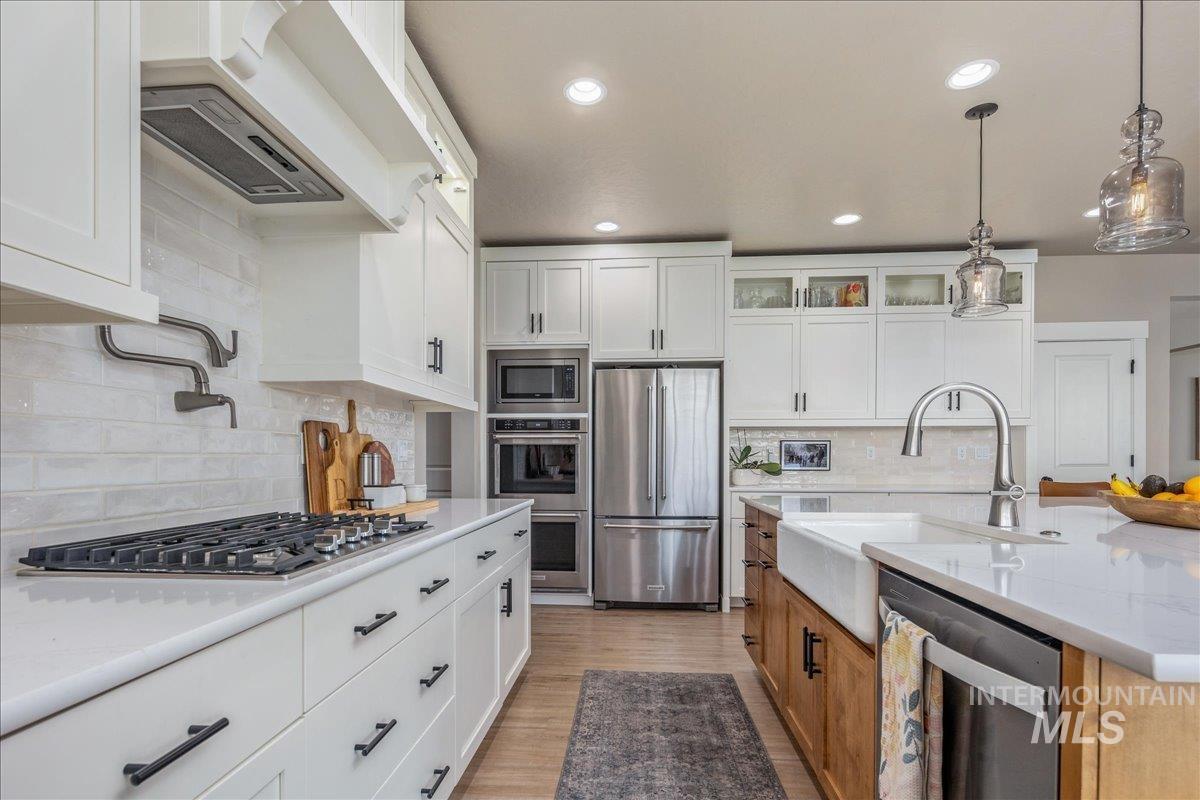 1216 N Kenora Ave., Star, Idaho 83669, 5 Bedrooms, 3.5 Bathrooms, Residential For Sale, Price $984,900, 98980473