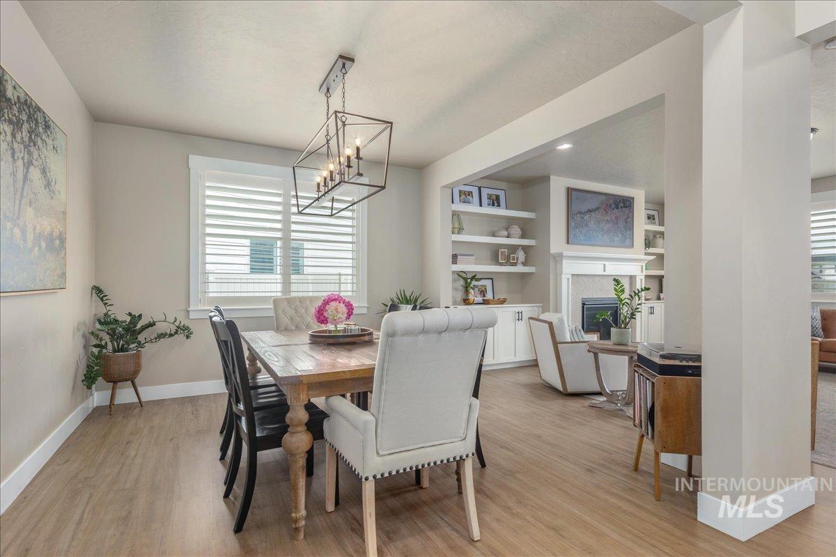 1216 N Kenora Ave., Star, Idaho 83669, 5 Bedrooms, 3.5 Bathrooms, Residential For Sale, Price $999,900,MLS 98980473